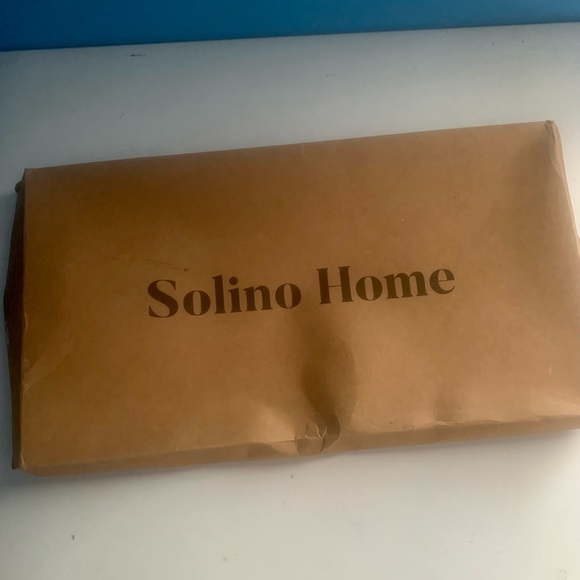 Solino Home 100% Pure Linen Tablecloth 52” x 52” Ivory Color New - Picture 6 of 9